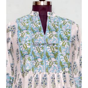 Robe artisanale respirante décontractée vintage à porter au quotidien, coupe ample, imprimé floral, col en V, manches évasées, manches longues, taille naturelle - Product Image 2