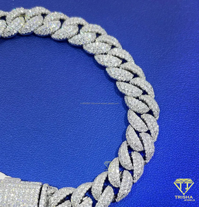 Pulsera de eslabones cubanos en tono plateado de alta calidad con diamantes de laboratorio VVS Iced Out Luxury Statement Wristwear para hombres y mujeres - Product Image 3
