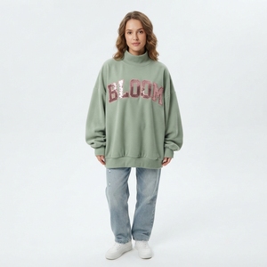 Sweat-shirt surdimensionné à col montant pour femme avec logo personnalisé, broderie de lettres en sequins et appliqués, vente en gros - Product Image 1