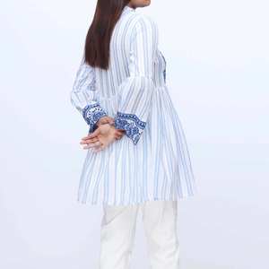 เสื้อเชิ้ตผ้าแจ็คการ์ด Doriya 1ชิ้น PW3149ประดับประดาด้วย XS ขนาดสง่างามและมีสไตล์ - Product Image 1