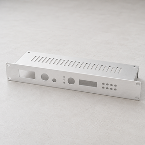 Fabricant OEM de panneaux de couverture en aluminium sur mesure selon plans pour équipements en tôle et pièces d'assemblage personnalisées - Product Image 1