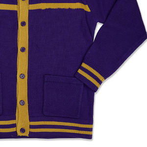 Cárdigan de algodón transpirable de primera calidad con cuello en V para hombre, chaqueta de punto con botones y rayas estilo universitario, de lujo discreto. - Product Image 6