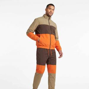 Conjunto de cortavientos de nailon personalizado para marcas de ropa urbana estadounidenses con conjunto de cortavientos de color personalizado y etiqueta privada - Product Image 4