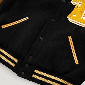 Veste d'hiver en laine véritable avec manches en cuir de vachette, impression de logo personnalisée, veste noire d'hiver à boutons, veste de baseball en tricot. - Product Image 5