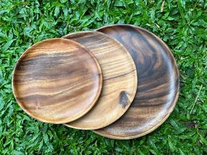 Ensemble de plateaux ronds en bois simples pour le déjeuner, le dîner, la restauration, l'hôtellerie, la table et l'utilisation quotidienne par UO India - Product Image 6