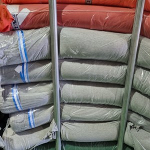 Fabriqué en Corée, tissu en coton peigné 100 %, maille tricotée, poids moyen, extensible, doux, de haute qualité, uni, teint, pour vêtements et robes. - Product Image 1