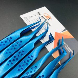 แหนบต่อขนตาพลาสม่าสีน้ำเงินแบบมืออาชีพพิมพ์ลายดาวสเตนเลสแบบยั่งยืนสำหรับความงามฉลากส่วนตัว - Product Image 1