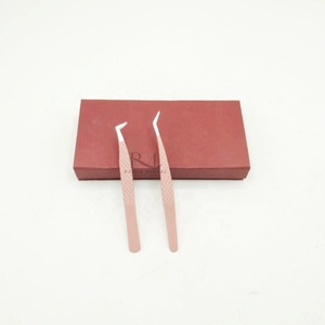 Pince à épiler pour extensions de cils en acier inoxydable, pointe argentée et revêtement poudré rose clair / Double pince à épiler, emballage en boîte cartonnée - Product Image 5