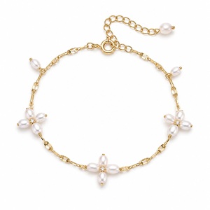 Wholesale Fine <b>Beaded</b> Chain Link <b>Bracelet</b> <b>Gold</b> Plated White Imitation Pearls Potato Shape Claw Setting Luxury Jewelry for Women - Product Image 4