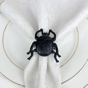 Elegantes Anillos para Servilletas con Acabado Dorado, Accesorios de Mesa con Estilo para Hoteles, Restaurantes, Bodas y Cenas Festivas - Product Image 3