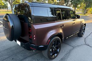 Increíble Land Rover Defender 110 P400 Edición Sedona 2025, SUV Listo para Enviar a Todo el Mundo - Product Image 3