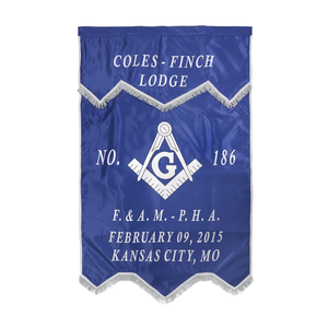Bandera de terciopelo azul masónica personalizada fabricada en Pakistán con flecos, compás cuadrado, logotipo G, bordado a mano y serigrafía. - Product Image 4