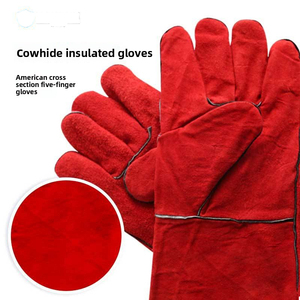 Guantes de soldadura rojos de cuero vacuno resistentes a altas temperaturas y al desgaste, con forro de tela, guantes de seguridad reforzados para el trabajo, hechos en Pakistán. - Product Image 2