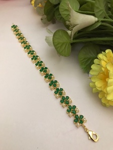 Dazzling Premium Quality Brass Real <b>Pearls</b> <b>Bracelet</b> with Gold Plating Trendy Design for Party Wedding Events Wear for Women - Product Image 4