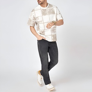 Camiseta de Hombre con Lavado Ácido, Diseño Sólido y Estampado Moderno, Nueva Colección en Oferta - Product Image 4