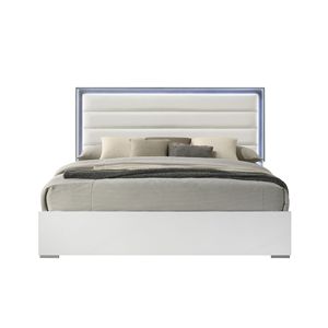 Letto Matrimoniale Olivia in Stile Contemporaneo Bianco con Testiera LED e Struttura Imbottita in Legno - Product Image 1