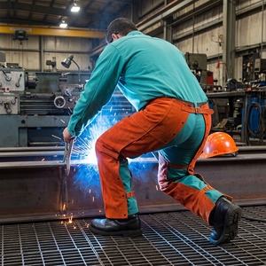Pantalon de soudeur en cuir de vachette résistant au feu de qualité supérieure, certifié CE, résistance à la chaleur 500C-1000C, antistatique - Product Image 4
