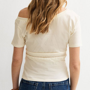T-shirt femme à épaules dénudées à manches courtes, prix abordable, vente en gros, mode, faible MOQ, direct usine - Product Image 3