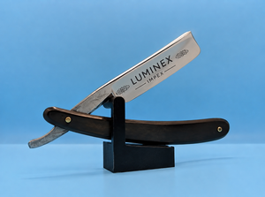 Navaja de Afeitar Recta Vintage Luminex Impex con Mango de Concha de Abulón y Acero al Carbono, Lista para Usar en Barberías y Salones - Product Image 3
