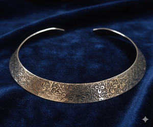 Collier de luxe en laiton, finition argentée élégante avec motifs, pour fêtes et mariages, collier ras-du-cou vintage élégant - Product Image 6