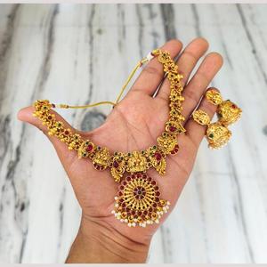 Conjunto de Joyería Fina Tradicional con Piedra Pota Mate y Collar de Perlas - Product Image 2