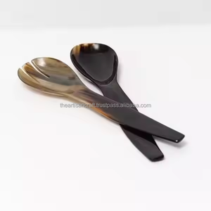 ช้อนฮอร์นธรรมชาติสำหรับการฟื้นฟูประวัติศาสตร์การใช้ชีวิตที่เป็นมิตรกับสิ่งแวดล้อมและการแสดงงานฝีมือแบบดั้งเดิมโดยงานฝีมือช่างฝีมือ - Product Image 2