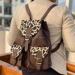 Sac à dos en cuir de fourrure à imprimé animal recyclé de style occidental pour femmes, couleur arc-en-ciel, sac à dos en cuir de taille idéale, nouvel arrivage - Product Image 2