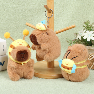 Aika Tendance Porte-clés en peluche Capybara Abeille, Breloque de sac et Jouet mignon (Non un porte-clés d'autodéfense) - Product Image 4