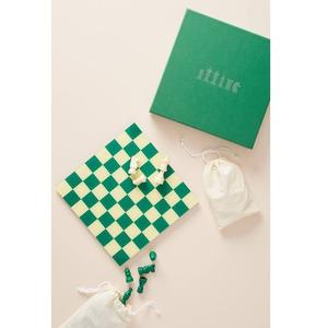 ชุดหมากรุกไม้สีเขียวพร้อมโลโก้สั่งทำขายส่ง เป็นมิตรกับสิ่งแวดล้อม พกพาสะดวก พร้อมถุงผ้ารูดเชือก เกมกระดานระดับมืออาชีพ - Product Image 1