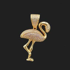 Collier de luxe plaqué or avec pendentif flamant rose et breloque animal hip-hop sertie de diamants - Product Image 1