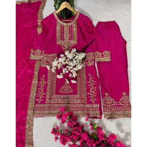 Conjunto de Top y Pantalón de Fiesta para Mujer de Diseñador y Hermoso Dupatta - Product Image 4