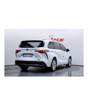 Toyota Sienna 2.5 Híbrida 2WD 2023, 22,926 km, Asientos de Cuero, Cámara Trasera, Volante a la Izquierda - Product Image 2