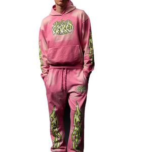 Conjunto Deportivo con Capucha Rosa y Estampado de Llamas Verdes, Pantalones Largos, Diseño Brillante, Unisex, Corte Holgado, Primavera - Product Image 1