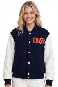แจ็คเก็ตวาร์ซิตี้ ปักลายด้านหน้า แขนเสื้อสีขาวตัดกัน ตัวอักษร LOVE แบบแอพพลิเค ปกคอเสื้อพับได้ กระดุมหุ้มผ้า กันลม ใส่ได้ทั้งชายและหญิง - Product Image 5