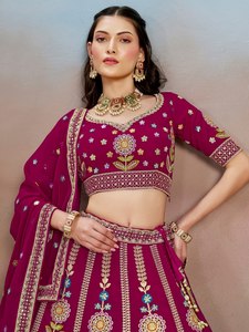 Ensemble de lehenga choli en georgette pour femmes, lehenga brodé de fleurs et de zari avec dupatta, tenue de fête de mariage - Product Image 1