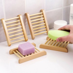 Soportes de bambú autodrenantes para jabones de baño, al precio más bajo, bandeja natural para jabón en barra - Product Image 1