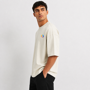 เสื้อยืดโอเวอร์ไซส์สำหรับผู้ชาย ผลิตจากผ้าเนื้อนุ่ม แขนสั้น คอกลม เหมาะสำหรับชุดลำลอง ท่องเที่ยว และกิจกรรมกลางแจ้ง - Product Image 4