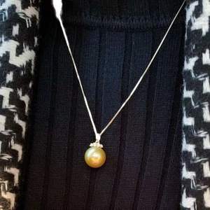 จี้ขนตาทอง 18K พร้อมลูกปัดทองธรรมชาติ 11-12 มม. สร้อยคอเพชรทรงกลม แสงสว่างมาก ไม่ต้องใช้เวลาในการติด  พร้อมกล่องของขวัญ - Product Image 5