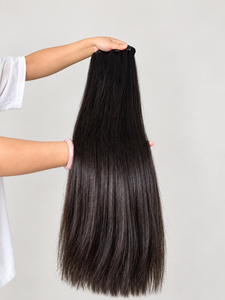 Lots de cheveux bruts en gros, non traités, jusqu'à 100 % cheveux humains provenant de femmes vietnamiennes - Product Image 1