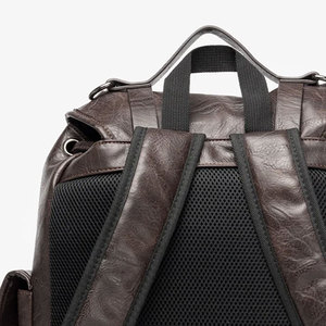 Mochilas de Cuero Genuino Personalizadas a Bajo Precio, Modernas, con Bolsillos Personalizados y Ajustables - Product Image 5