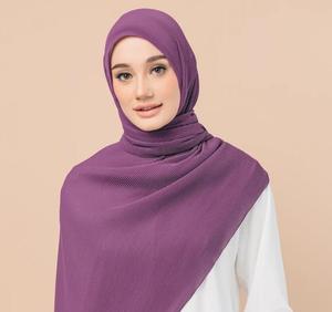 ผ้าคลุมศีรษะเจอร์ซีย์สีม่วงล้วนสำหรับผู้หญิง สวมใส่ได้ทุกวัน ผลิตจากโพลีเอสเตอร์ที่เป็นมิตรกับผิว - Product Image 1