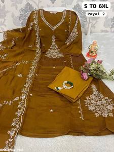 Conjunto de Kurti, pantalón y dupatta de seda Chanderi con bordado Zardozi hecho a mano y cuello con bordado, a buen precio, para mujer. - Product Image 4