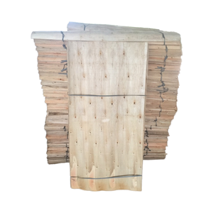 ไม้วีเนียร์ไม้ยูคาลิปตัสสำหรับงานอุตสาหกรรมแกนไม้อัดก่อสร้างตามธรรมชาติแบบหมุนปรับแต่งได้ตรงจากโรงงานเวียดนาม - Product Image 1