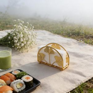Porte-serviettes doré vertical en métal, motif feuille de Ginkgo, distributeur de serviettes en papier décoratif, support de table pour cocktails, organiseur de salle à manger - Product Image 1