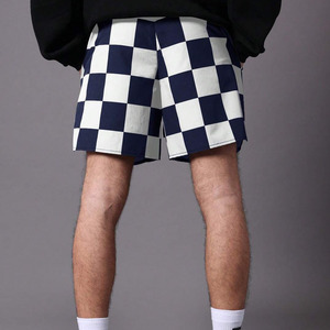 Shorts d'été à carreaux personnalisés avec logo pour hommes, en coton, décontractés, taille élastique, taille mi-haute, avec poches, motif blanc et noir - Product Image 2