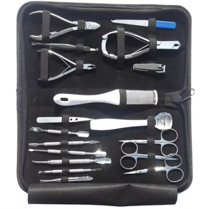 Kit Profesional de Manicura y Pedicura de Acero Inoxidable de Alta Calidad de ZUOL INSTRUMENTS para Uso en Dedos de Manos y Pies - Product Image 3