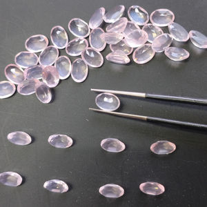 Cuarzo Rosa Natural, Corte Ovalado de 6x4MM, Gema Suelta de la Mejor Calidad para la Fabricación de Joyas - Product Image 3