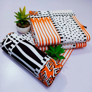 Tissu en coton imprimé africain original par Hitjem Export, fournisseur pour l'Afrique, l'Europe, les îles et les marchés de mode mondiaux - Product Image 6