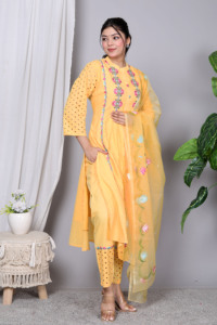 Salwar Kameez en coton brodé floral jaune, taille élastique mi-haute, longueur genou, pantalon assorti, talons transparents, décontracté, été - Product Image 1