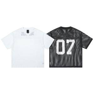 เสื้อเจอร์ซีย์ตาข่ายทรงบ็อกซี่แบบสั่งทำพิเศษ คุณภาพสูง เสื้อเจอร์ซีย์ฟุตบอลแบบครอปตาข่ายสีดำเรียบแบบสั่งทำ เสื้อเจอร์ซีย์ตาข่ายคุณภาพพรีเมียม - Product Image 2